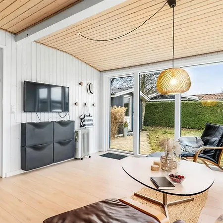 Prázdninový dům Sampsa - 350m From The Sea By Interhome *